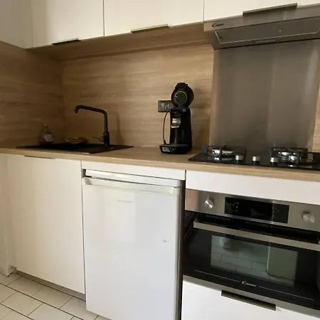 Deux-pieces Avec Loggia, 1 Chambre, Proche - Fr-1-750-7 Canet-en-Roussillon